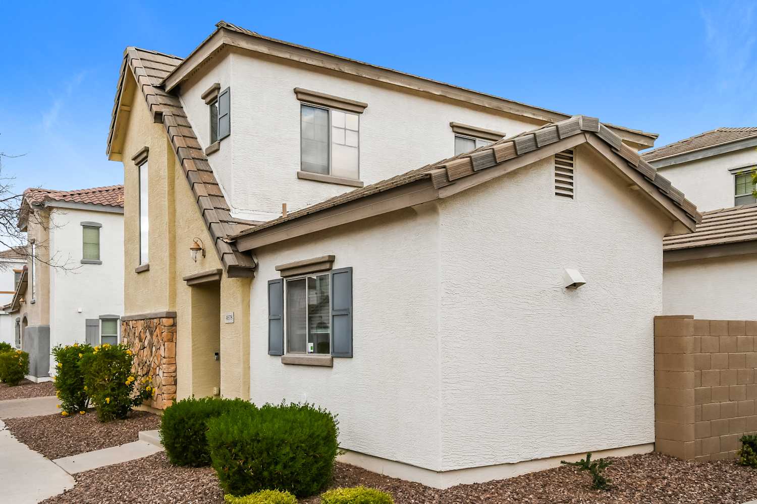 Front of 4678 E Laurel Ave, Gilbert, AZ