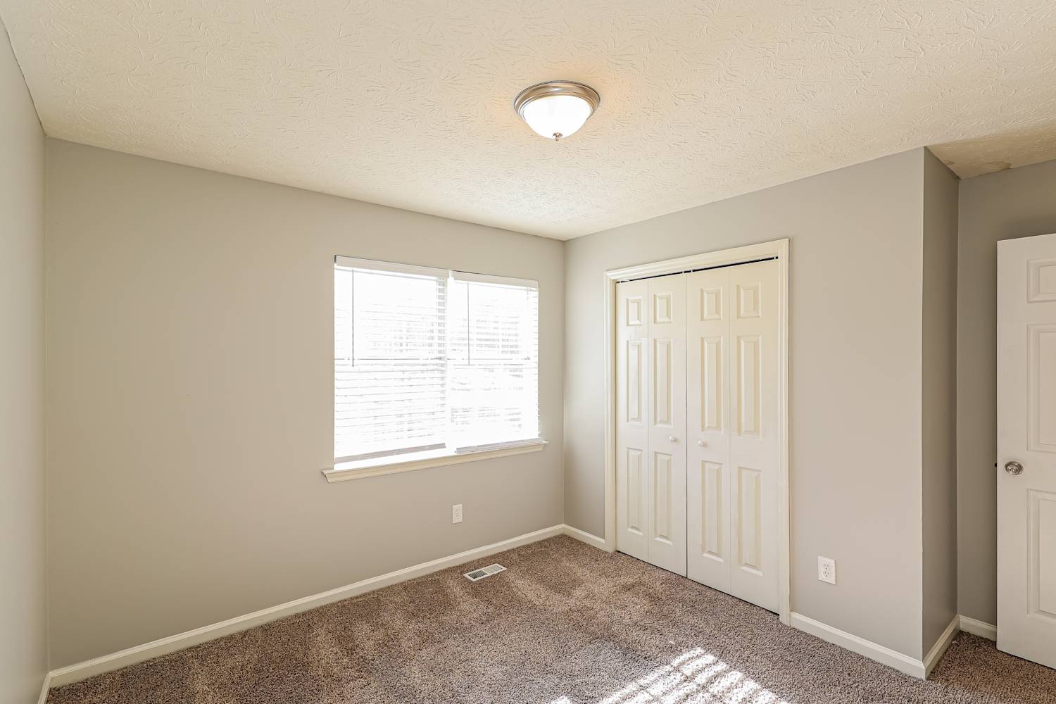 4688 Sterling Pointe Ct, Douglasville photo 14