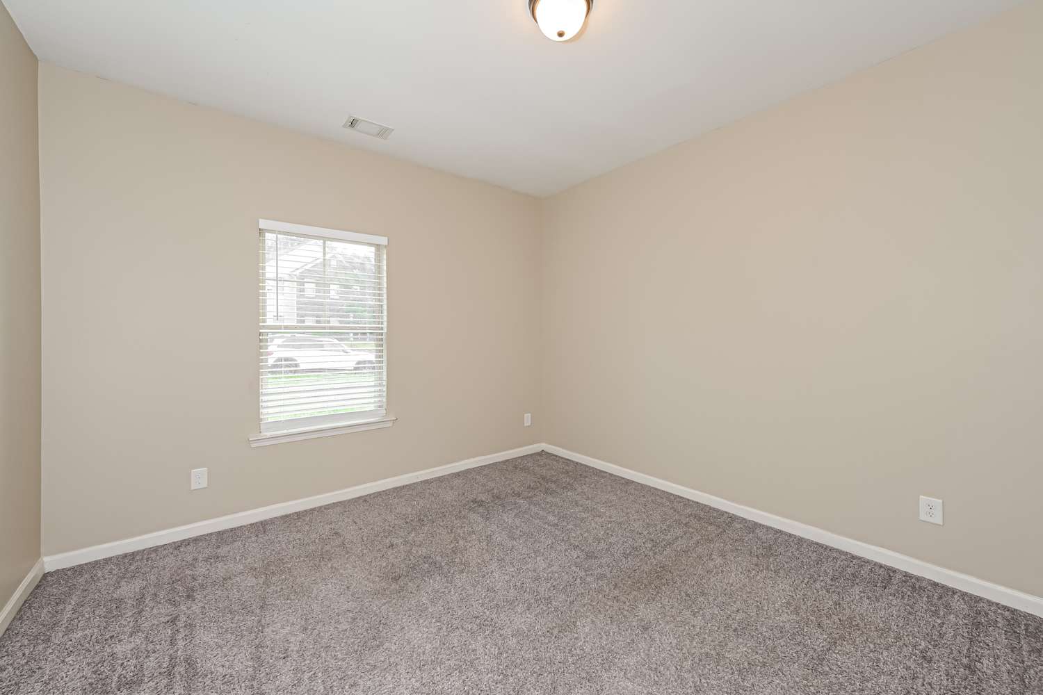 469 Village Broad St, Dacula photo 13