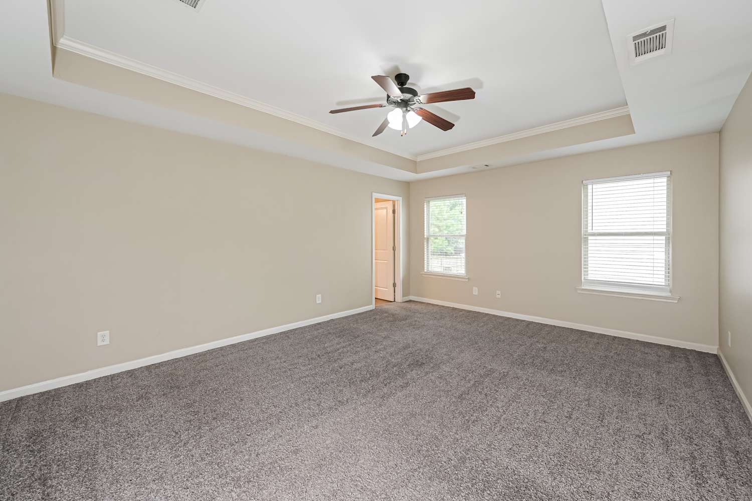 469 Village Broad St, Dacula photo 9
