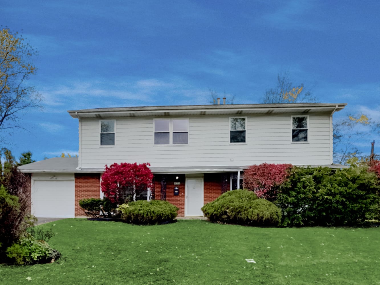 Front of 470 Westview St, Hoffman Estates, IL