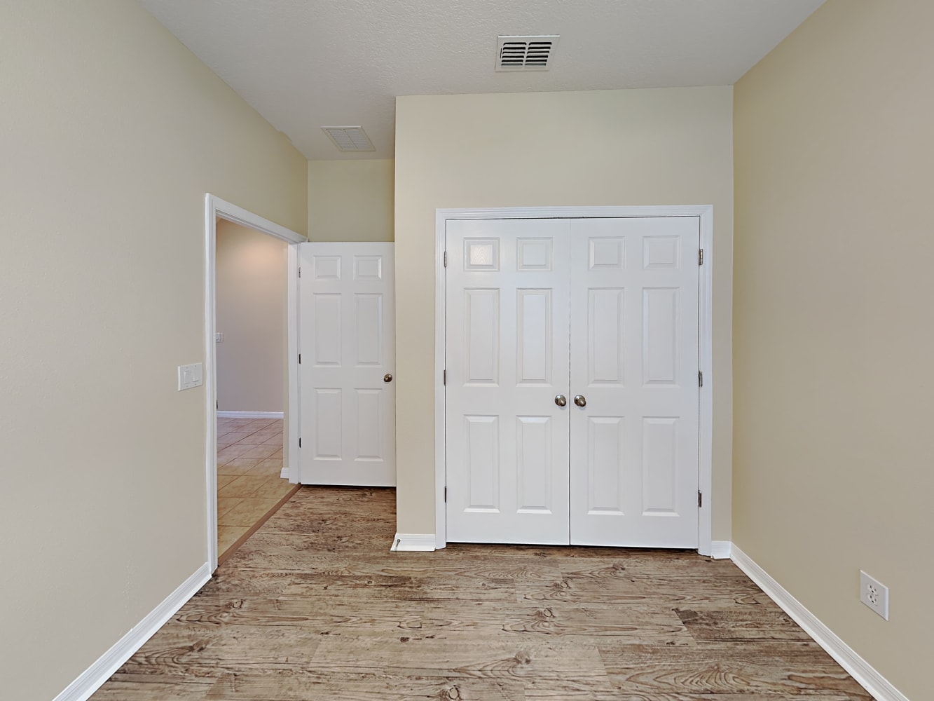 4720 Cypress River Rd, Saint Cloud photo 9