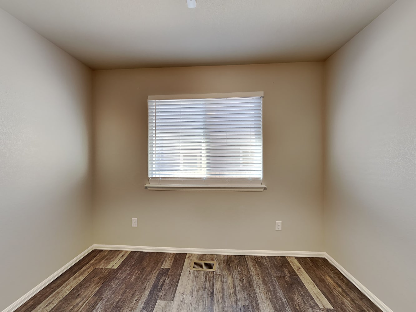 4762 Justeagen Dr, Colorado Springs photo 11