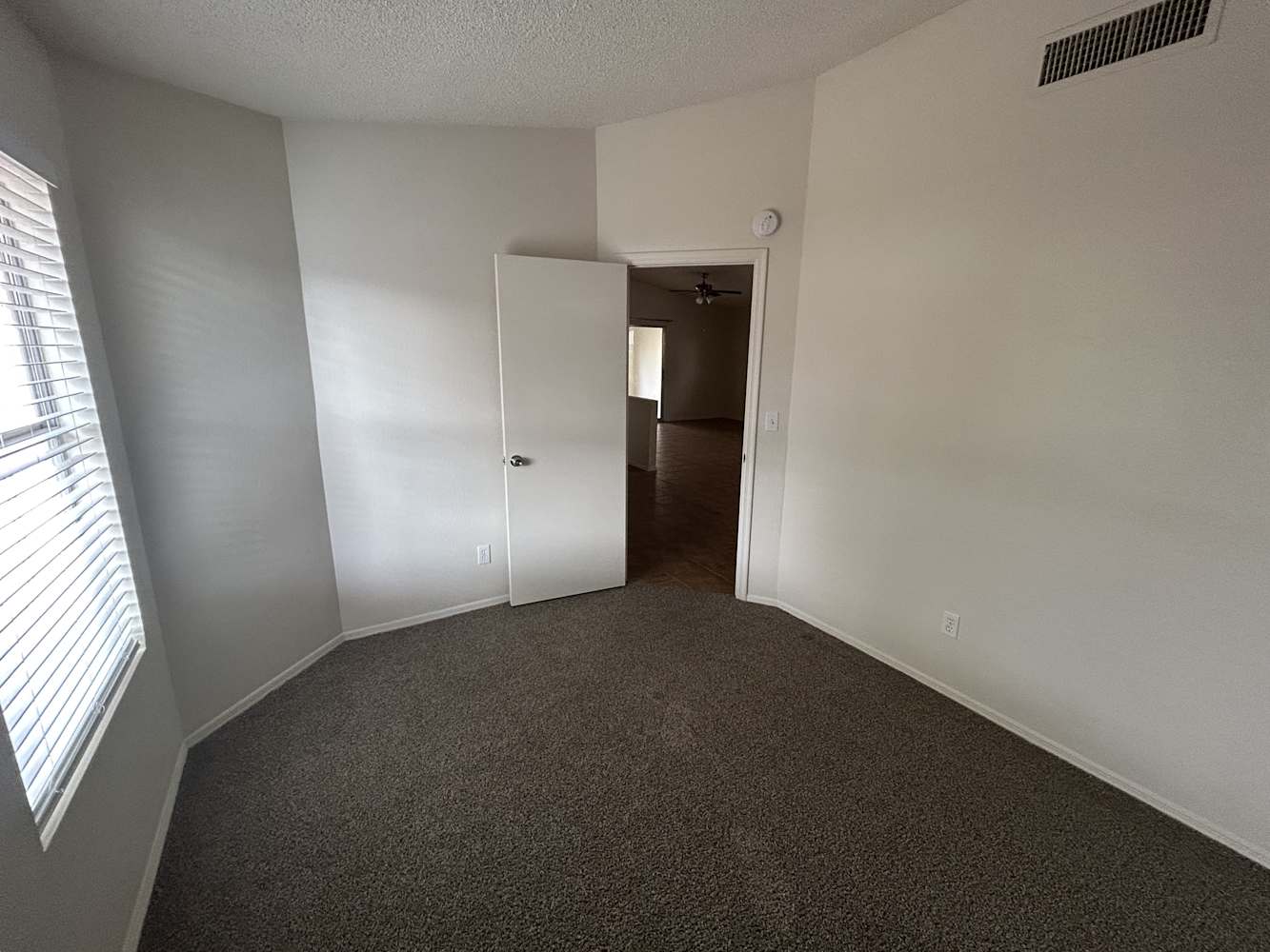 4776 W Tonto Dr, Glendale photo 9