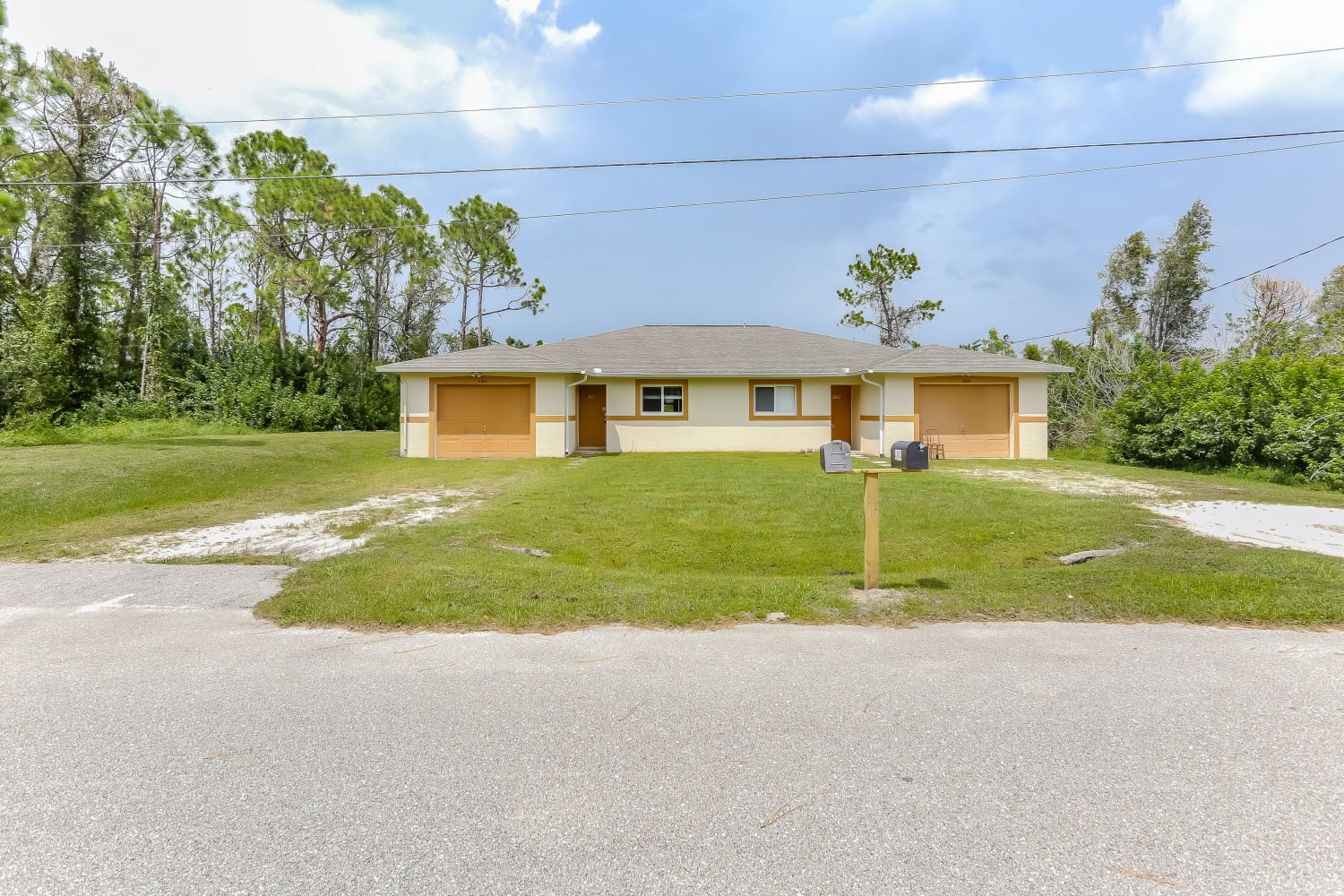 Front of 4806 29th St SW, Lehigh Acres, FL