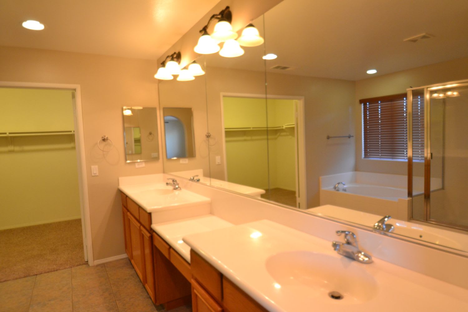 4813 W Avenue J4, Lancaster photo 11