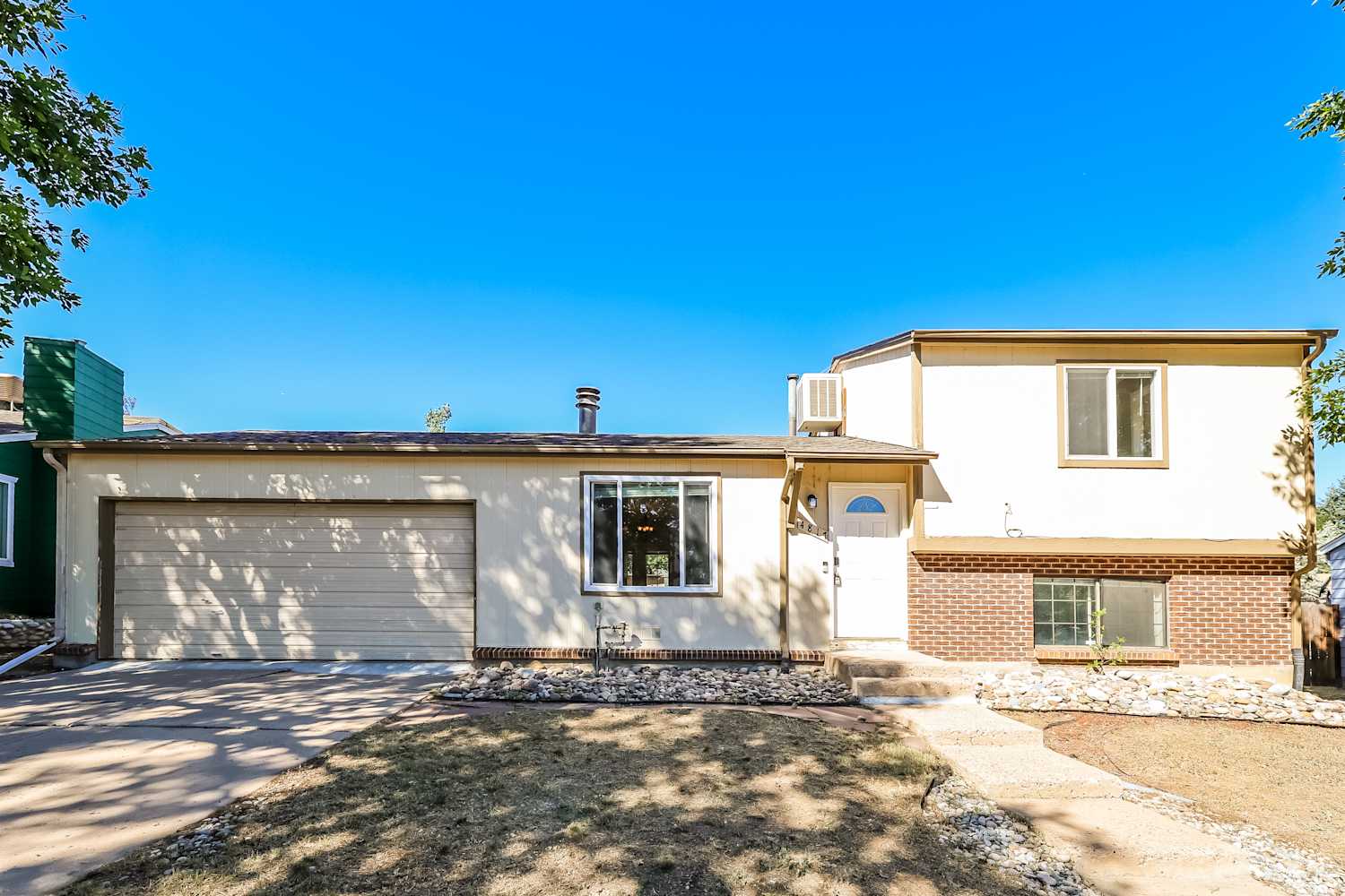 4817 S Pitkin Way, Aurora photo 1