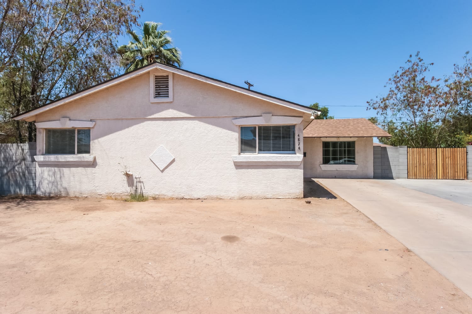 Front of 4824 W Catalina Dr, Phoenix, AZ