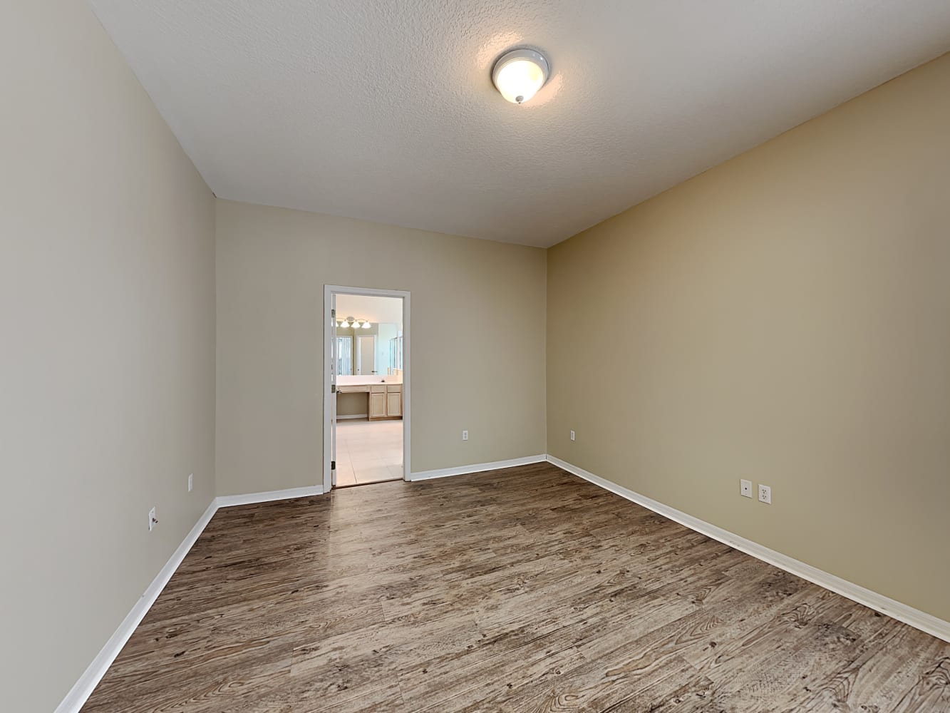 4835 Erin Ln, Melbourne photo 8