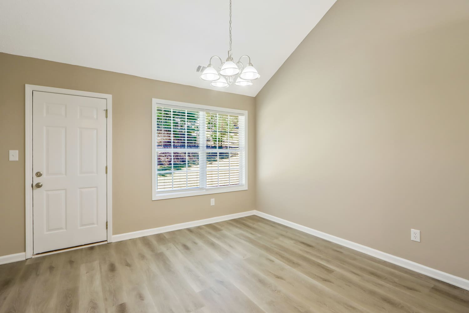 4865 Brookwood Pl, Atlanta photo 12