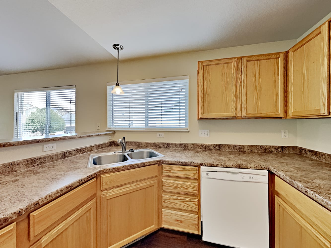4875 Gami Way, Colorado Springs photo 9