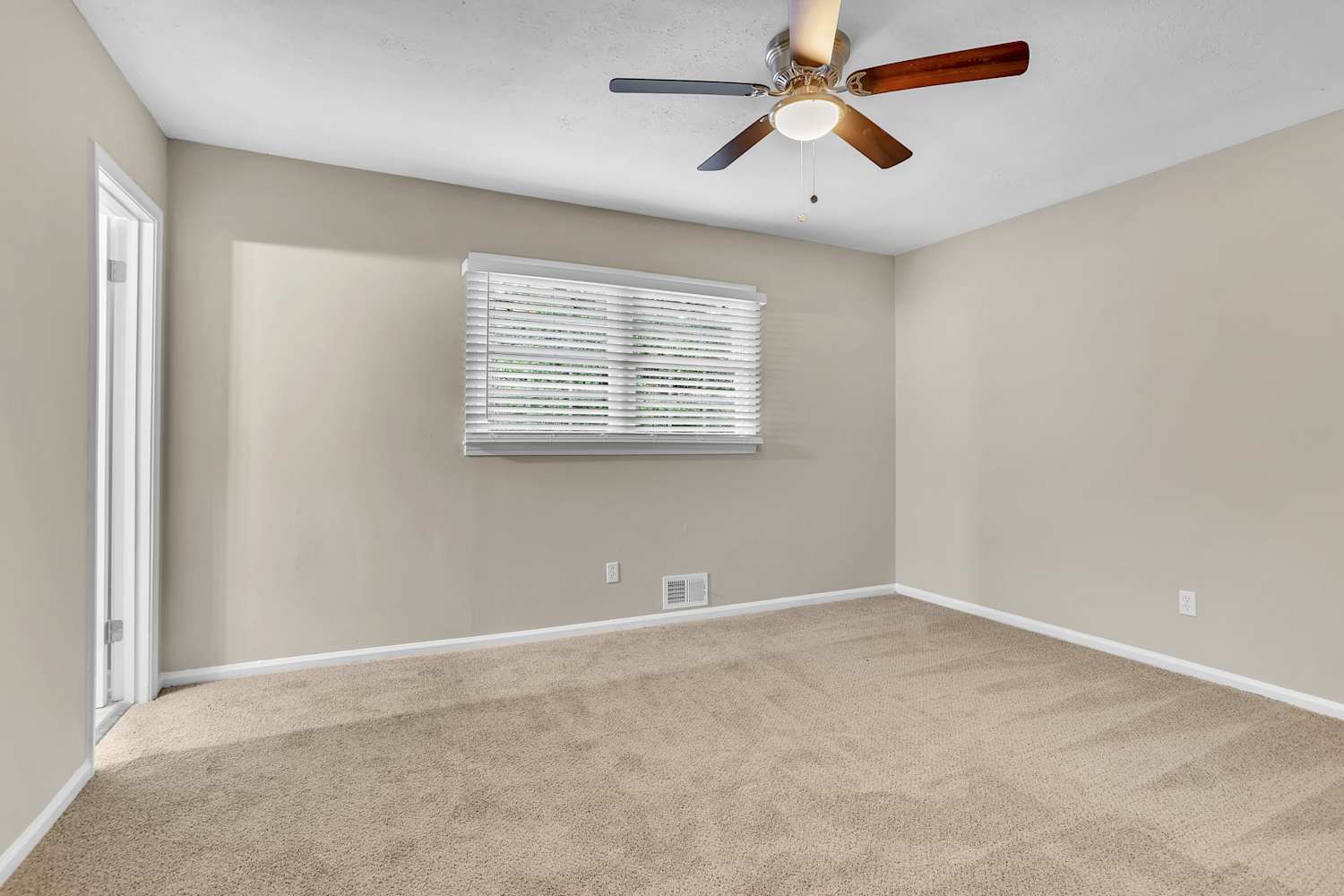 4891 Lehigh Dr, Douglasville photo 12