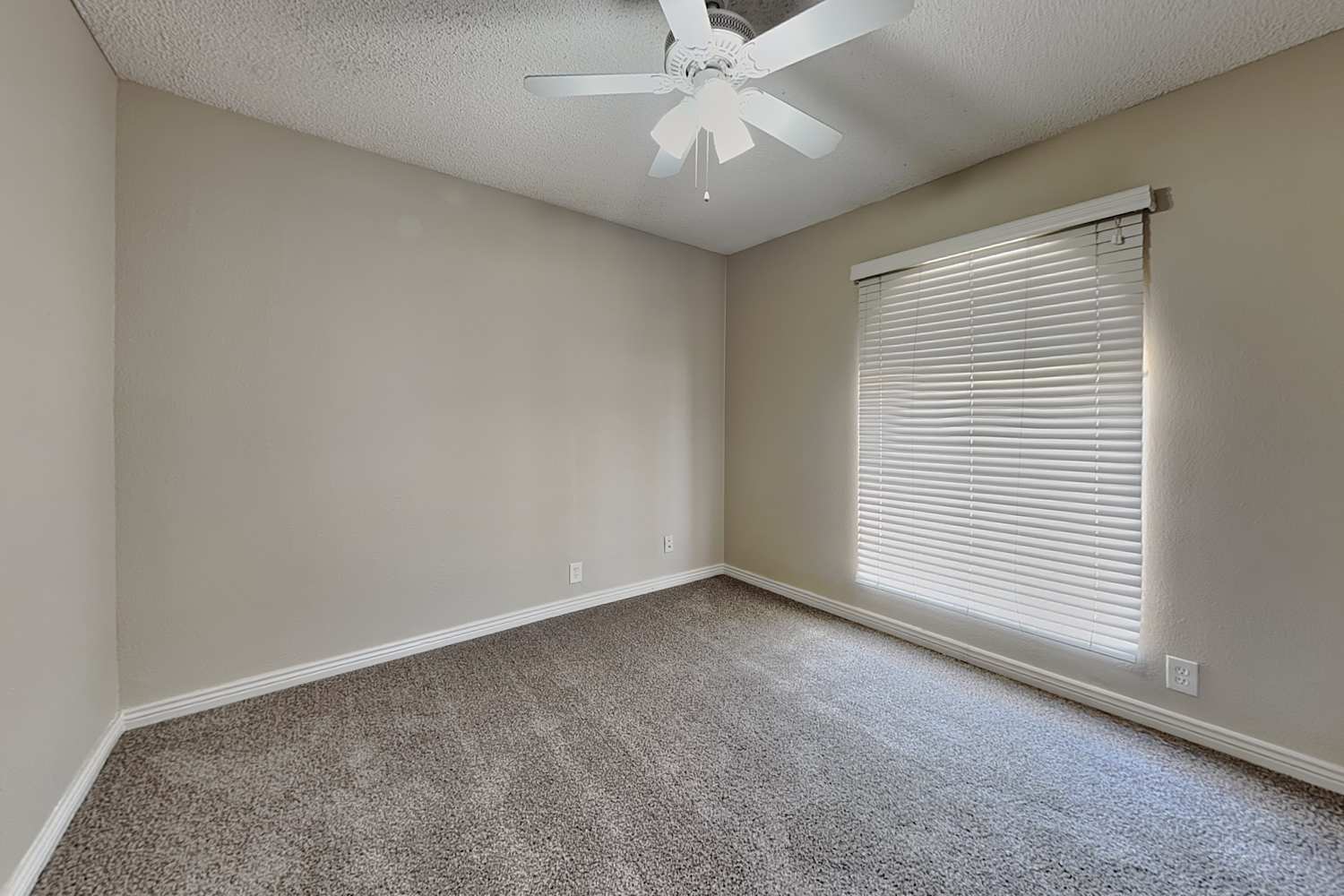 4901 W Michigan Ave, Glendale photo 15