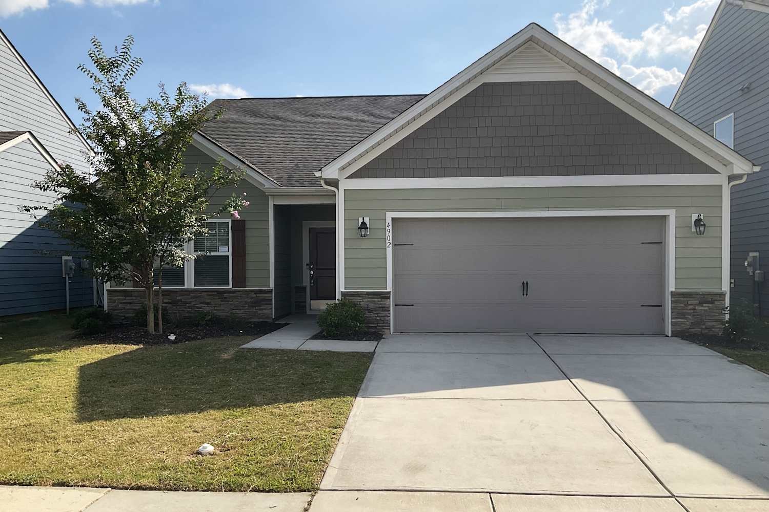 Front of 4902 Staffordshire Ln, Charlotte, NC