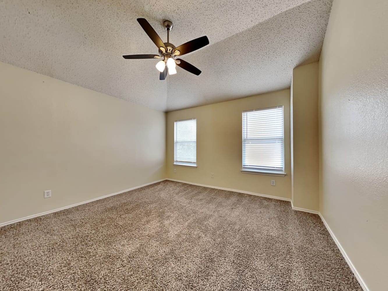4904 Palm Ridge Dr, Fort Worth photo 13