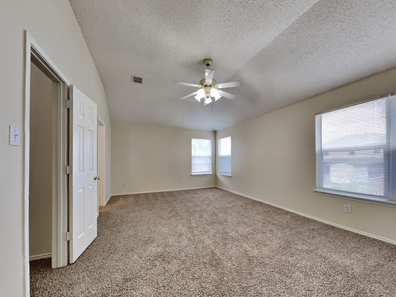 4904 Palm Ridge Dr, Fort Worth photo 11