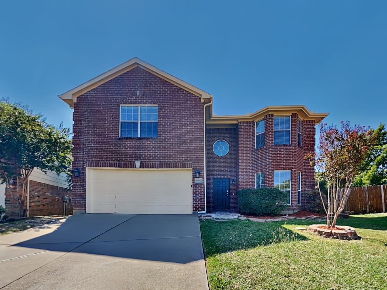 Front of 4904 Spur Ridge Ct, Fort Worth, TX