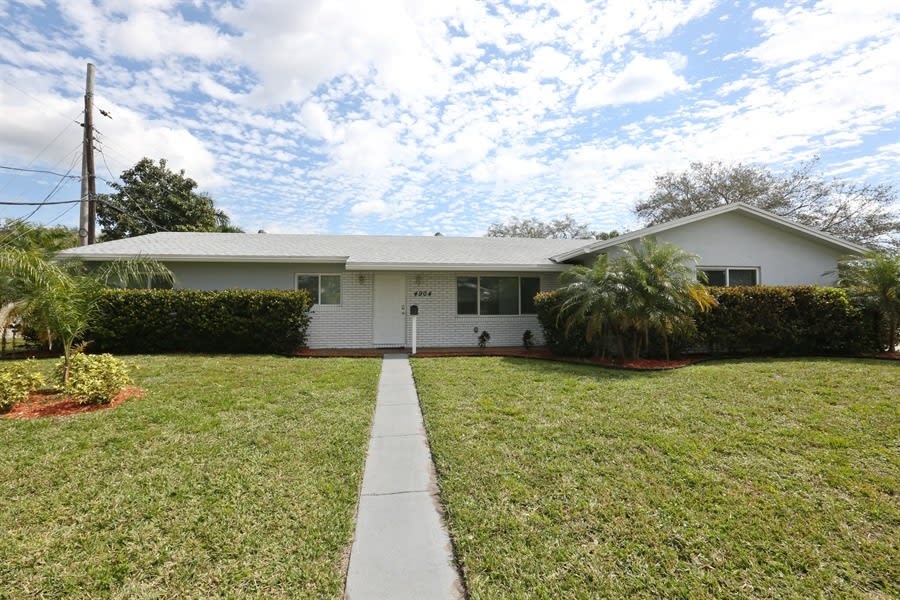4904 SW 90th Ave, Cooper City photo 1