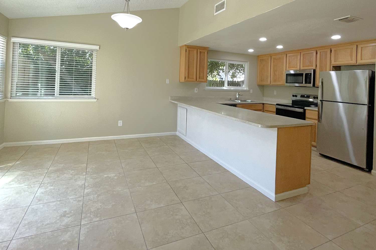 4913 Adorn Ct, Sacramento photo 6