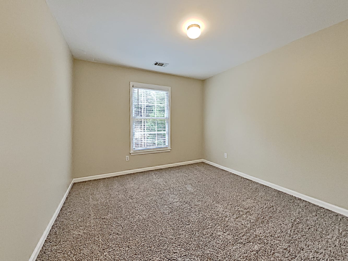 4925 Cinnabar Dr, Alpharetta photo 15