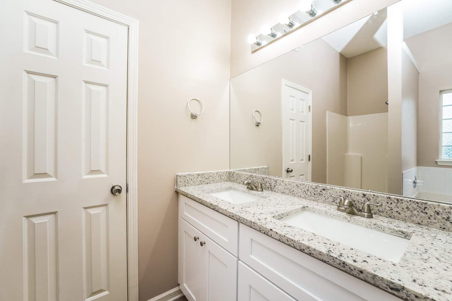 4937 Bryant Dr, Snellville photo 11