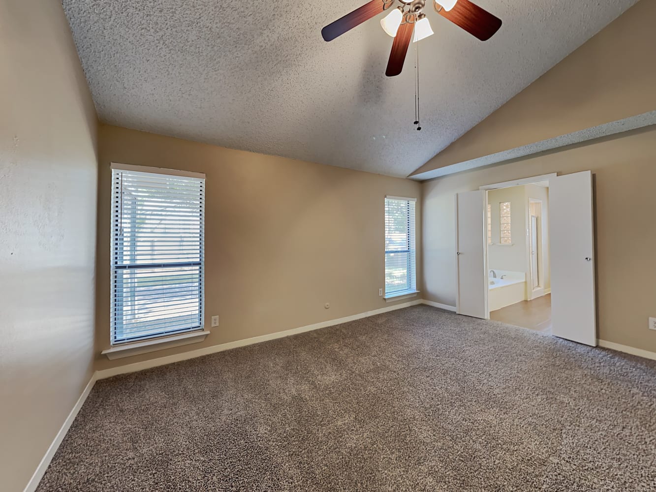 5 Hill Ct, Roanoke photo 8