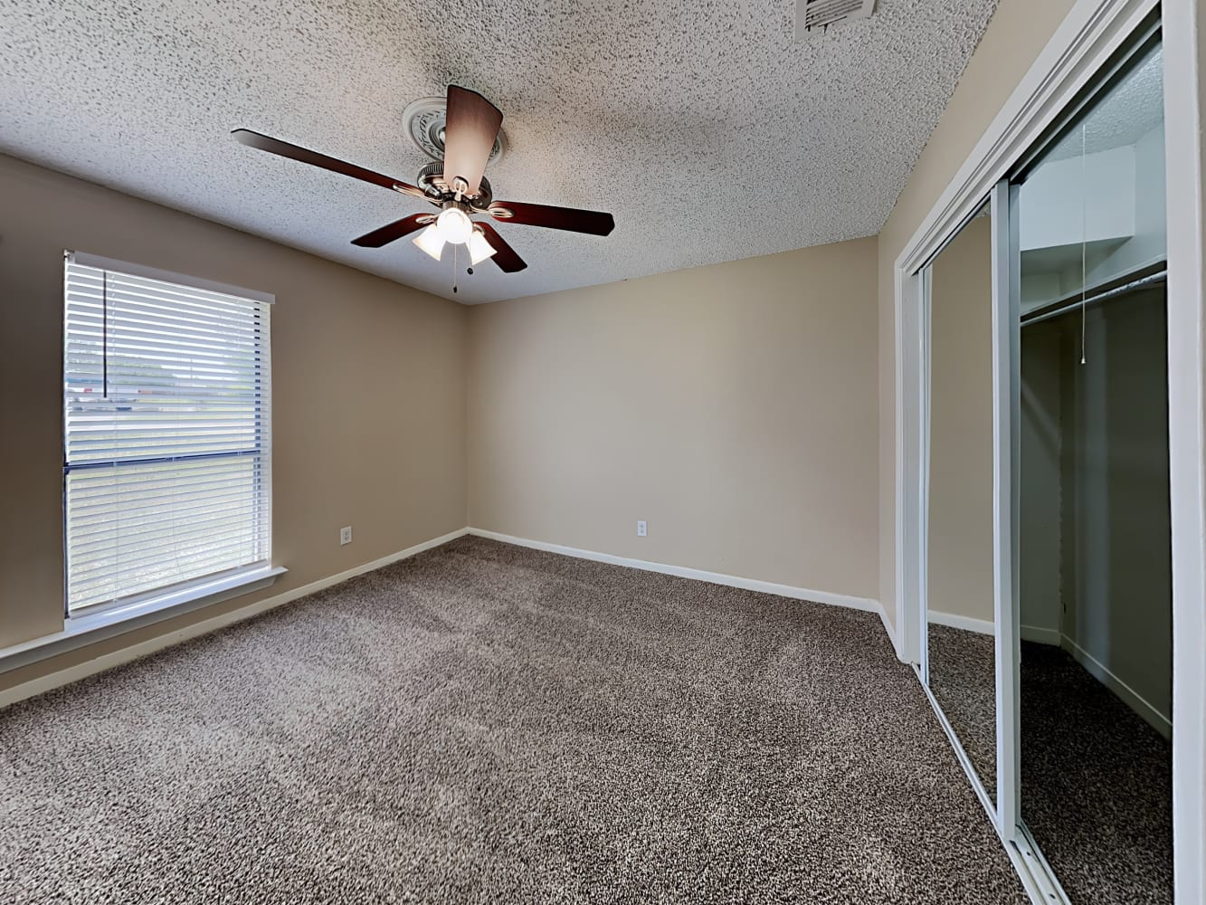 5 Hill Ct, Roanoke photo 12