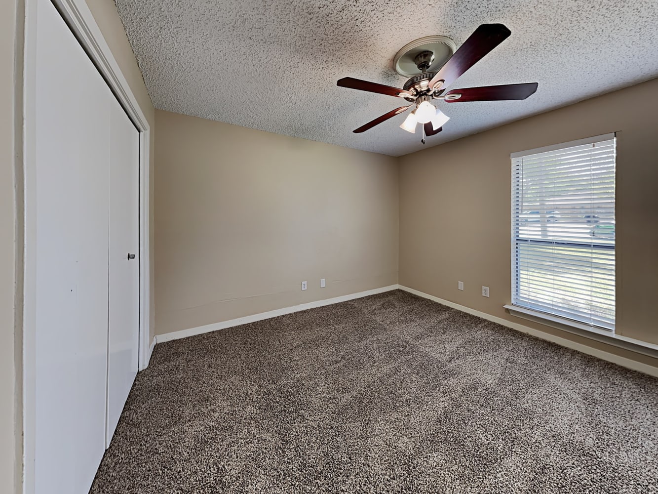 5 Hill Ct, Roanoke photo 10