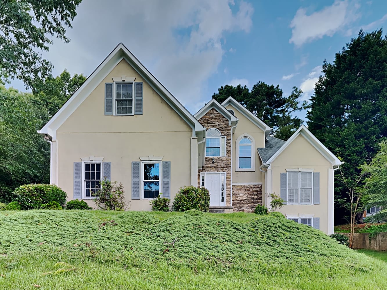 Front of 50 Due West St, Dallas, GA