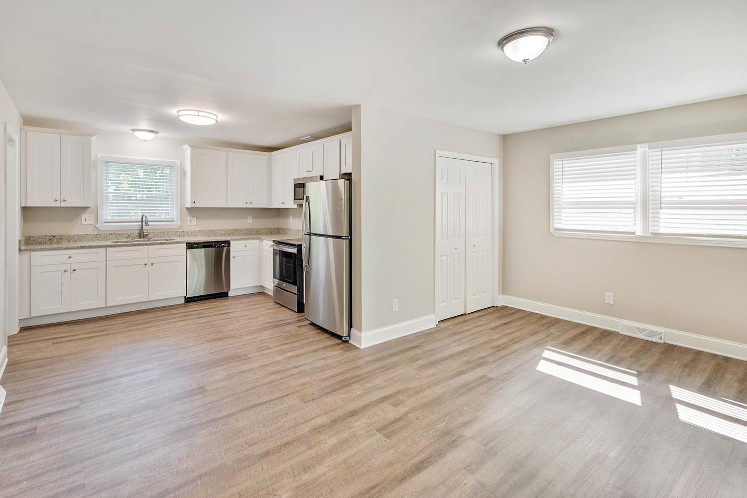 5009 Brooktree Dr, Charlotte photo 13