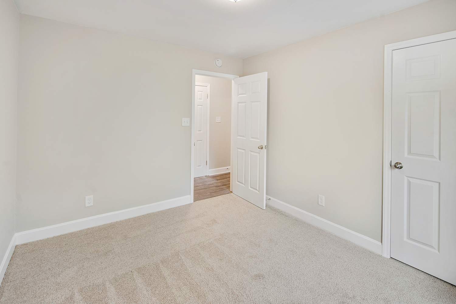 5009 Brooktree Dr, Charlotte photo 17