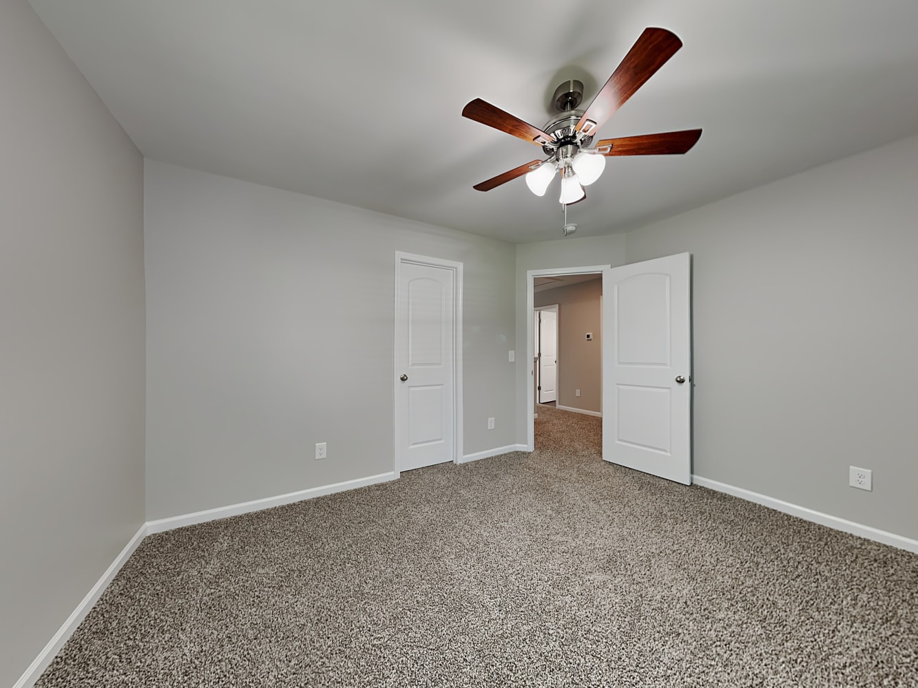 501 Menlo Park Rd, Greensboro photo 11