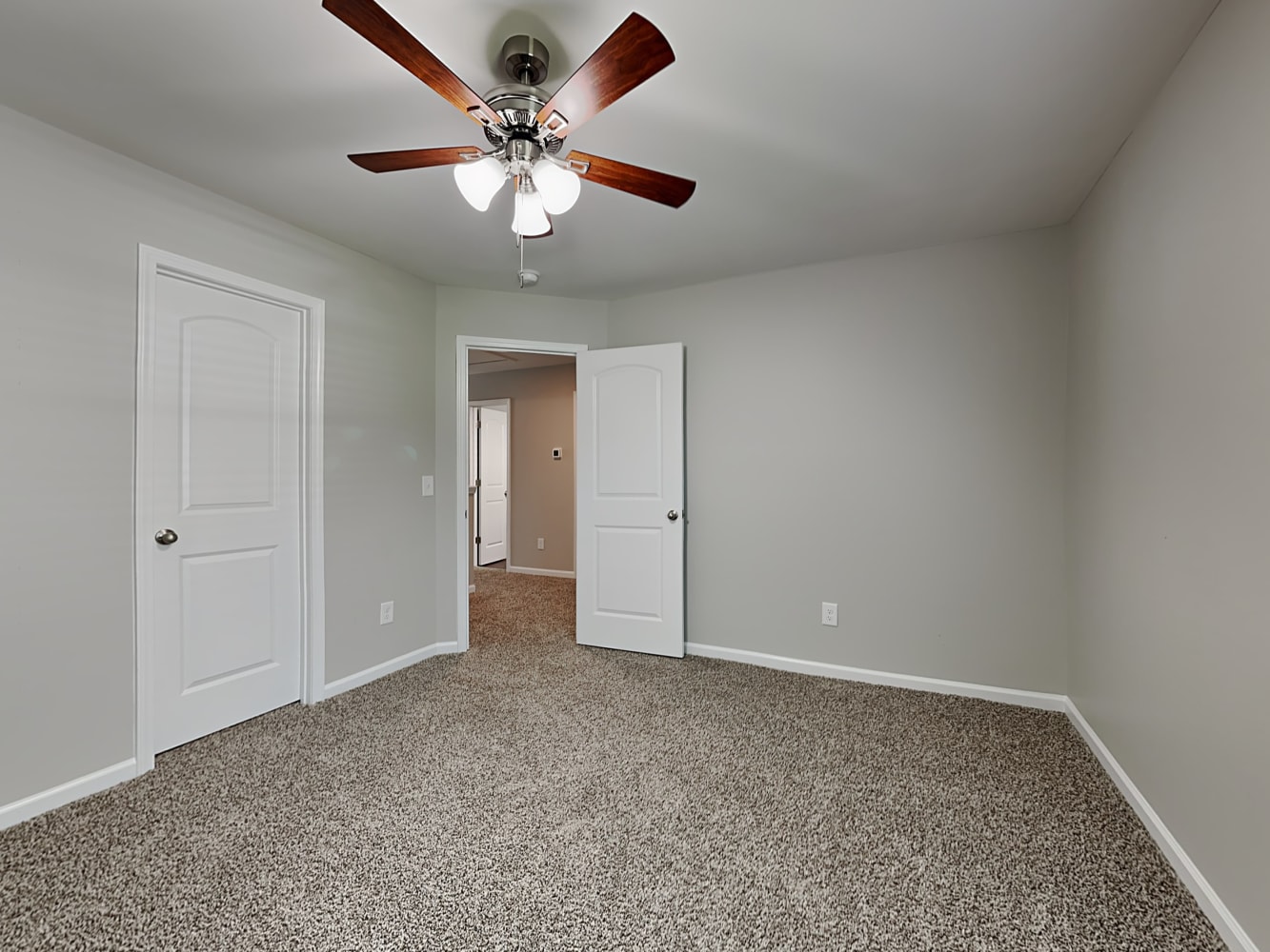 501 Menlo Park Rd, Greensboro photo 10