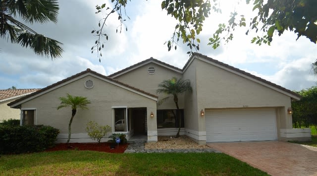 Front of 5021 NW 64th Dr, Coral Springs, FL