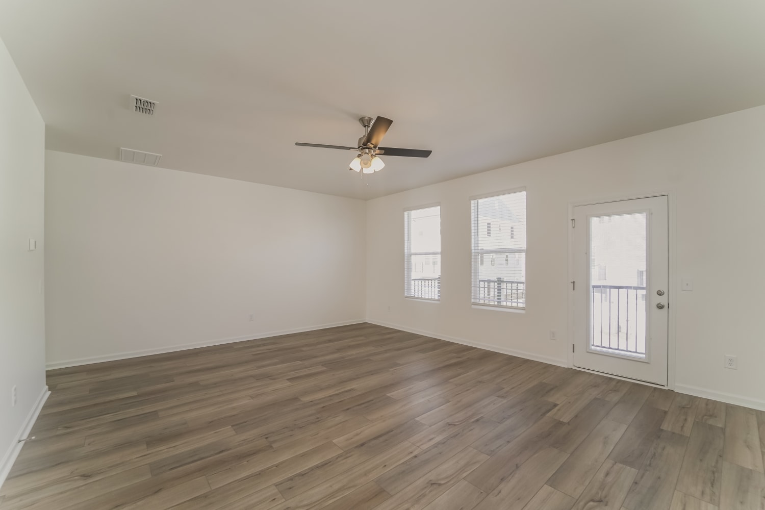 5026 Ragsdale Dr, Charlotte photo 8