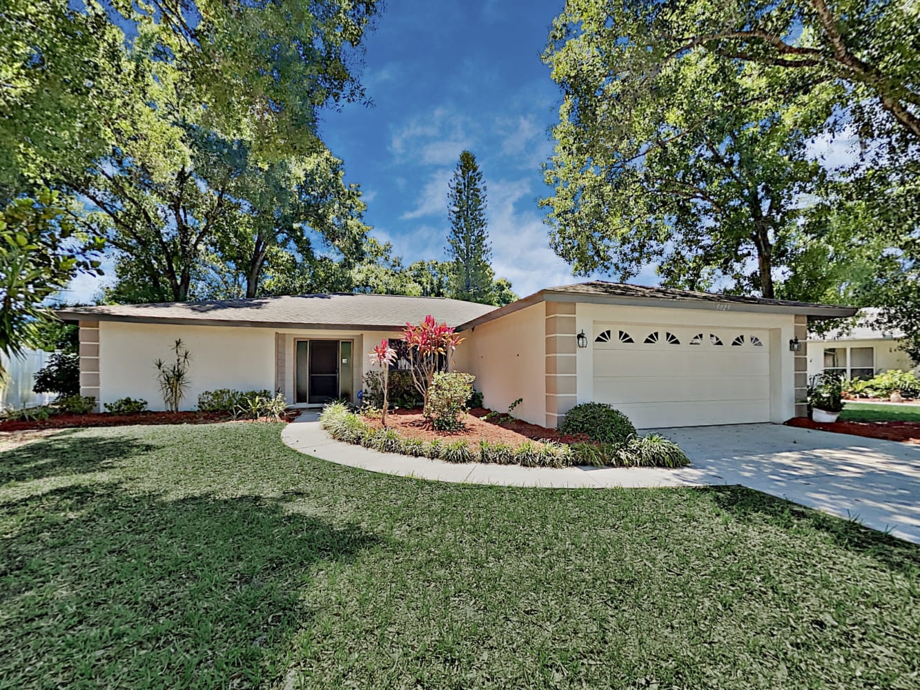 Front of 5029 79th Avenue Dr E, Sarasota, FL