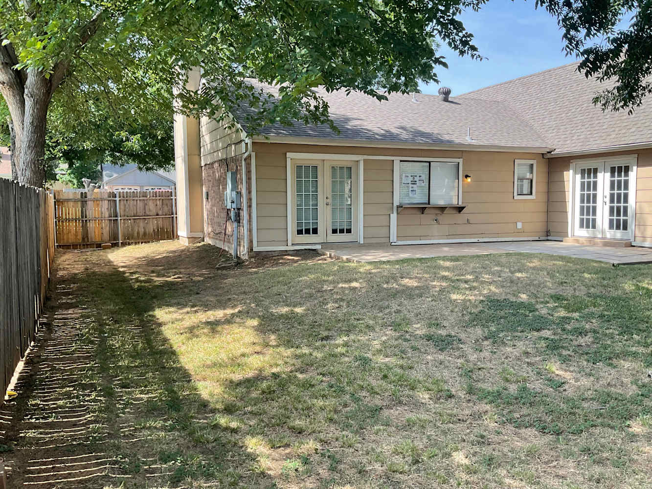 503 Thorn Wood Dr, Euless photo 17