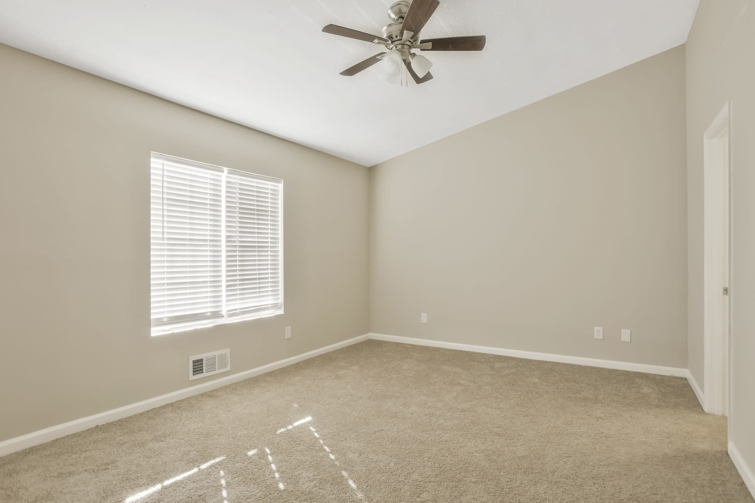 5038 Donnell Way, Decatur photo 6