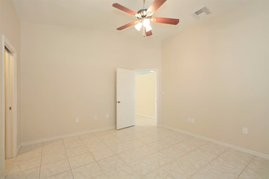 504 SW 177th Ave, Pembroke Pines photo 11