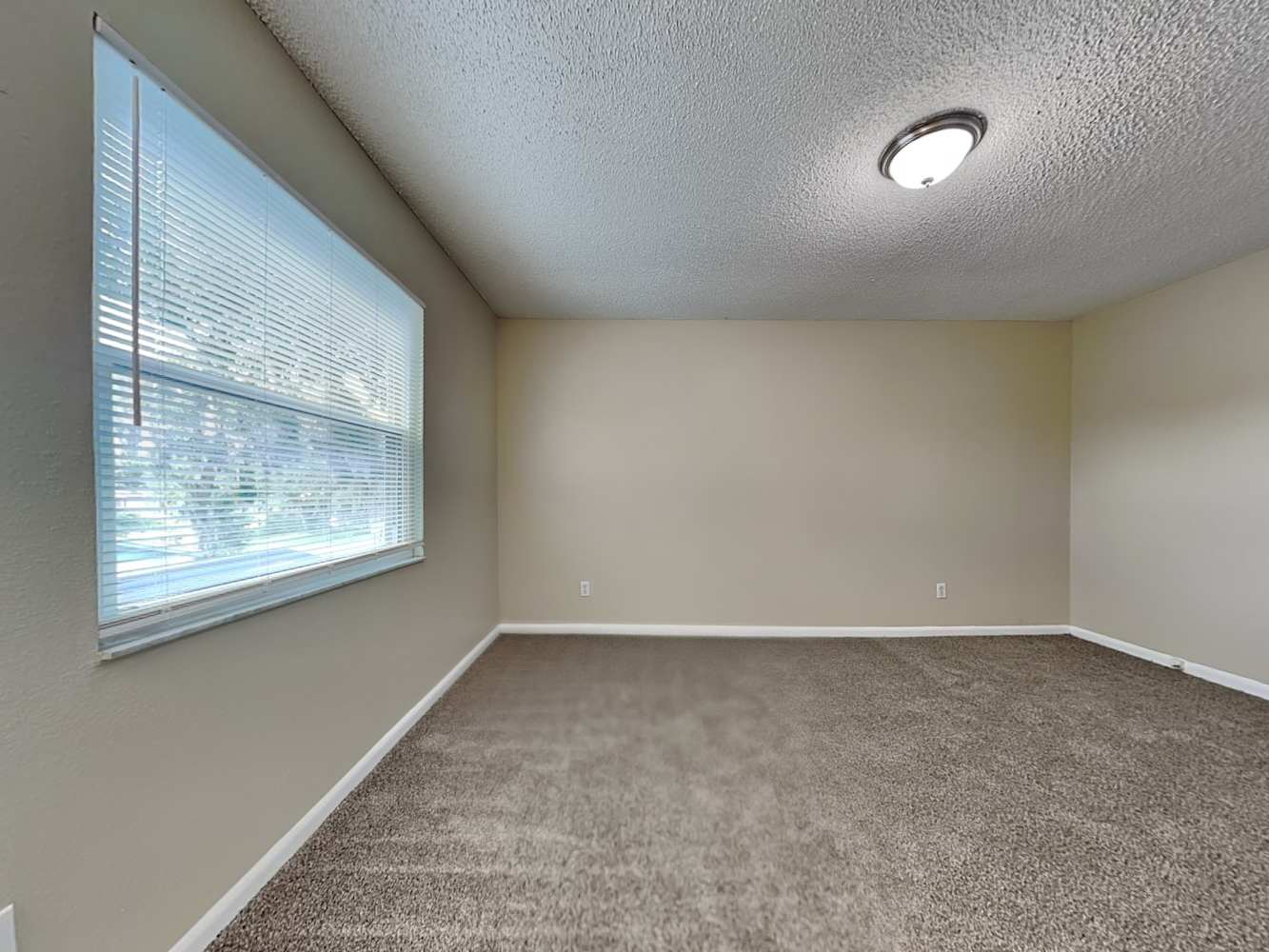 506 Wynnwood Dr, Brandon photo 13