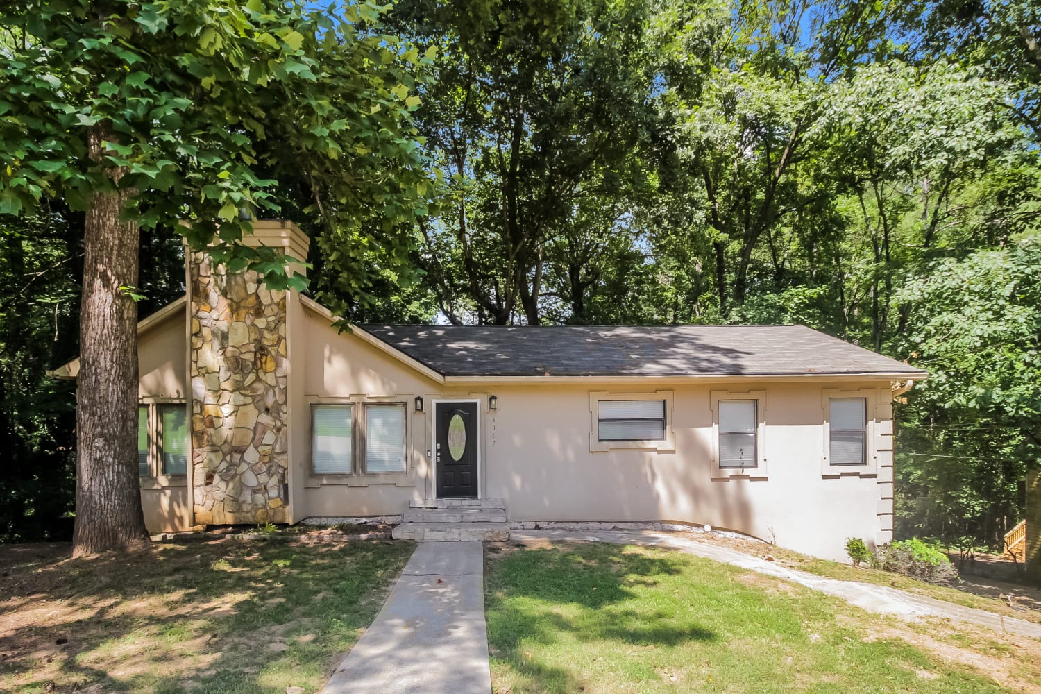 5067 Cavalier Dr SE, Mableton photo 1
