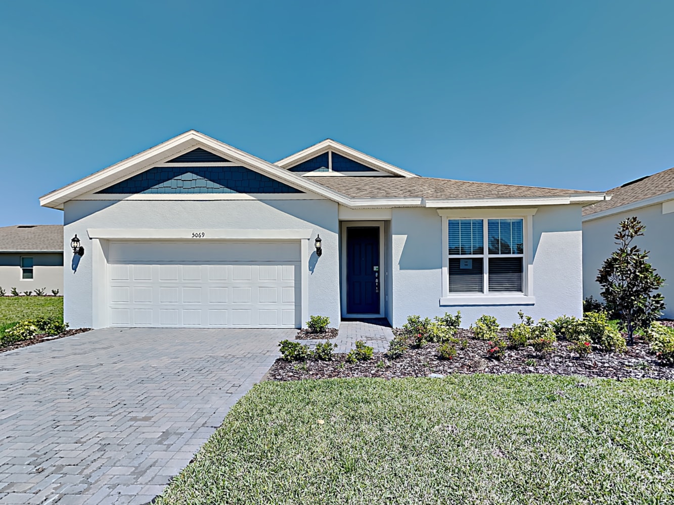 Front of 5069 Sparkling Water Way, Kissimmee, FL