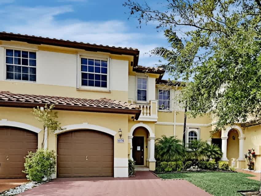 Front of 5076 SW 141st Ave, Miramar, FL