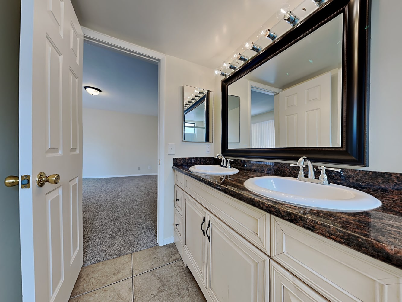 508 Thrush Dr, Las Vegas photo 12