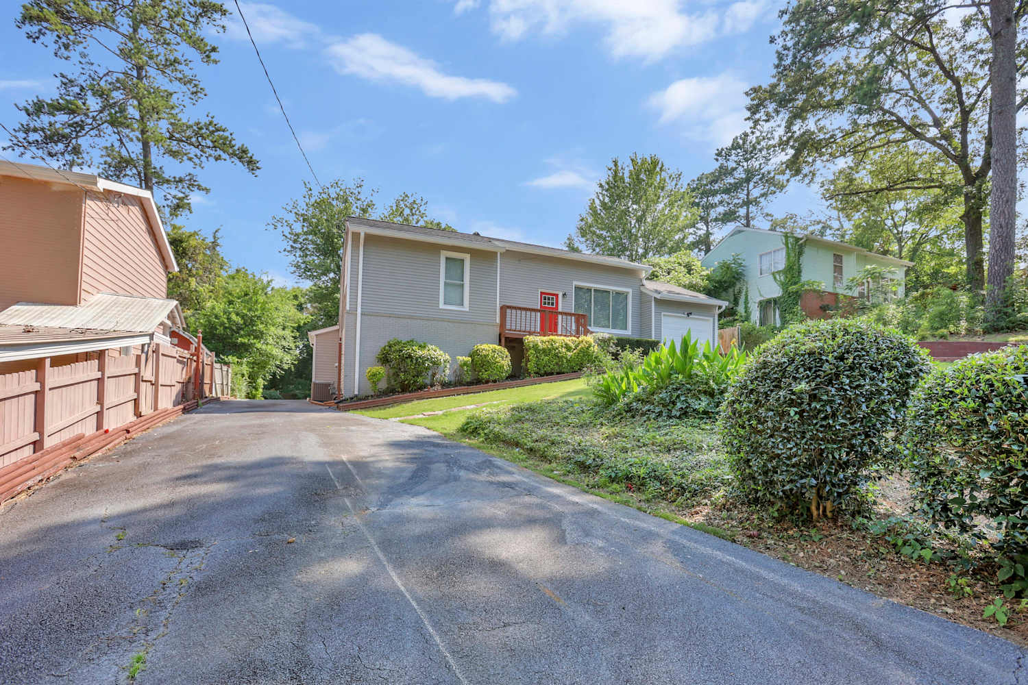 Front of 5085 Fairmont Rd Se, Smyrna, GA