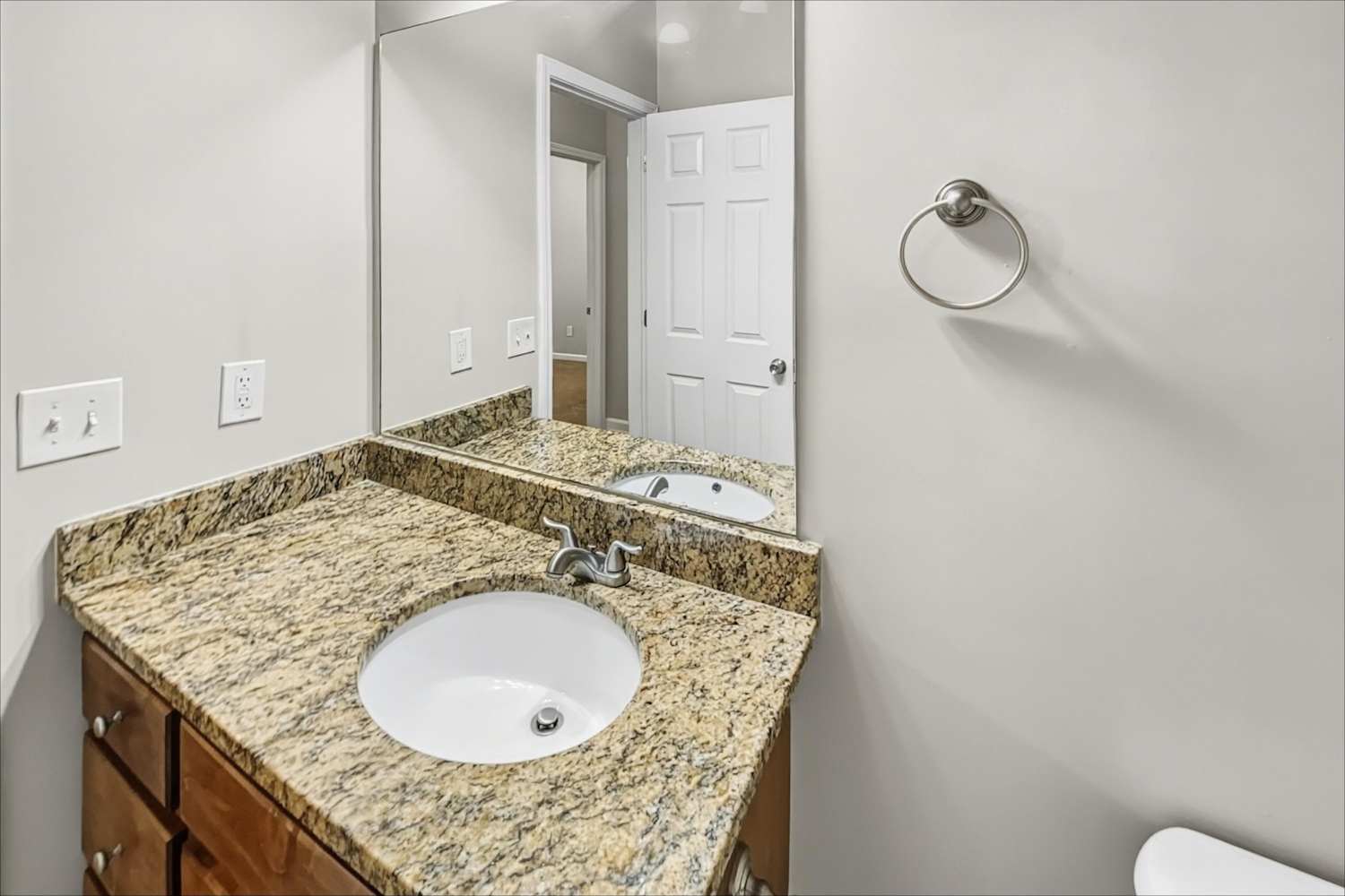 51 Kay Rd NE, White photo 17