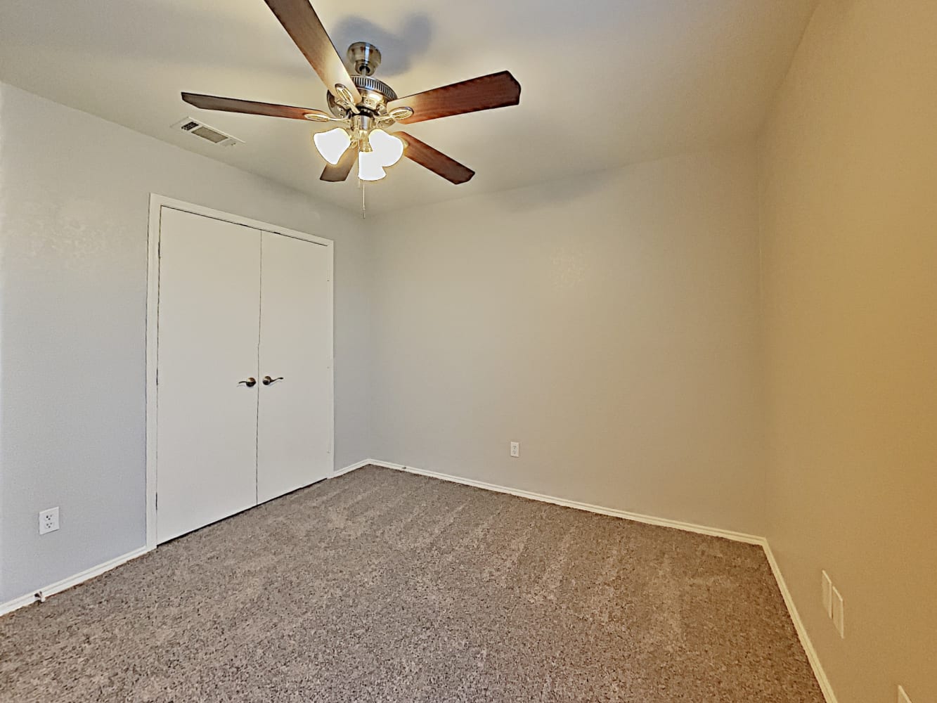 512 Bretts Way, Burleson photo 13