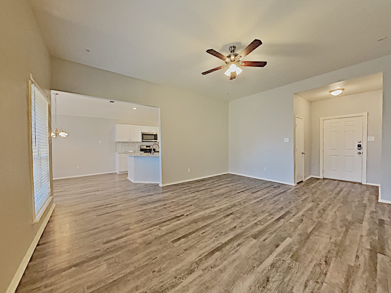 512 Bretts Way, Burleson photo 6