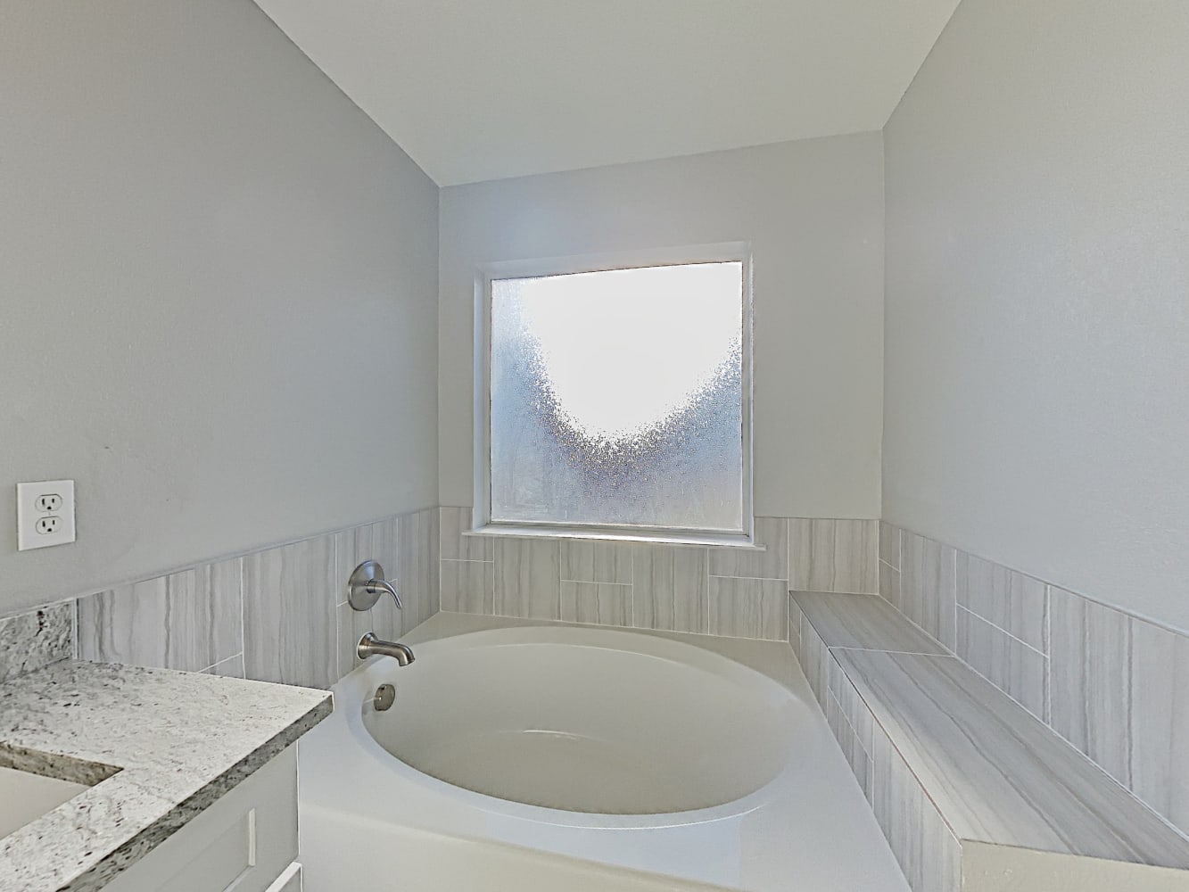 512 Bretts Way, Burleson photo 17