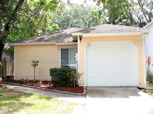 512 Harvard Pl, Apopka photo 1